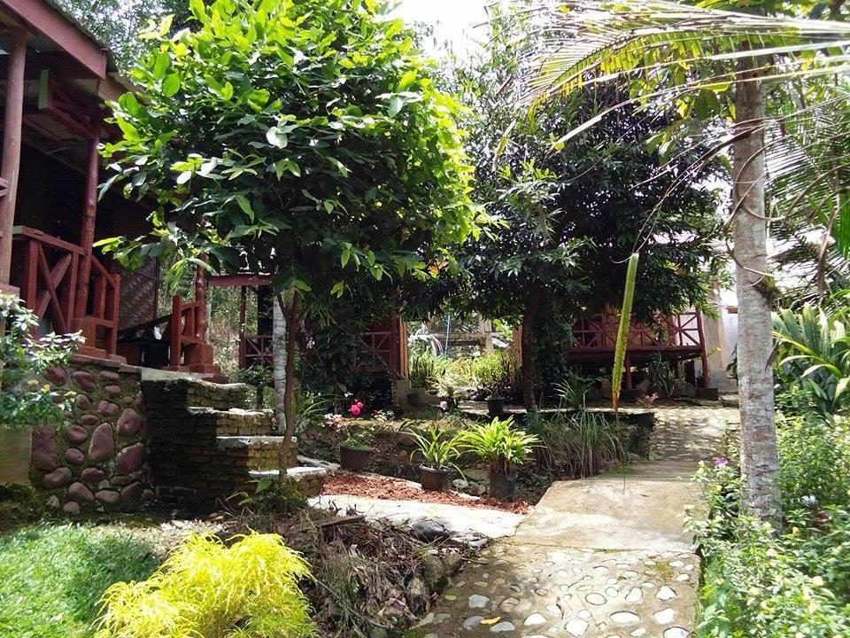 Orchid Bungalow & Restaurant Hotel Timbanglawang Kültér fotó