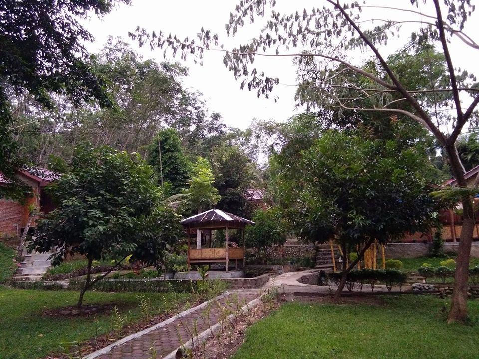Orchid Bungalow & Restaurant Hotel Timbanglawang Kültér fotó
