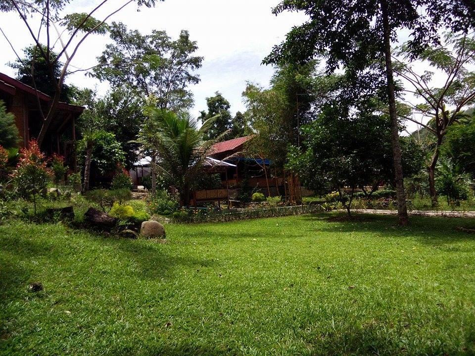 Orchid Bungalow & Restaurant Hotel Timbanglawang Kültér fotó
